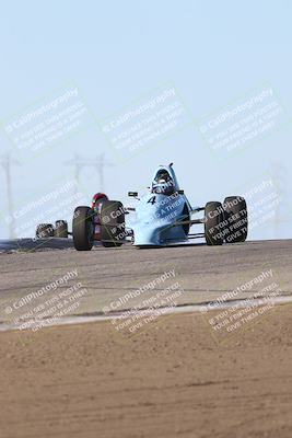 media/Oct-26-2025-CalClub SCCA (Sun) [[8ce1e69566]]/Group 6/Grapevine/